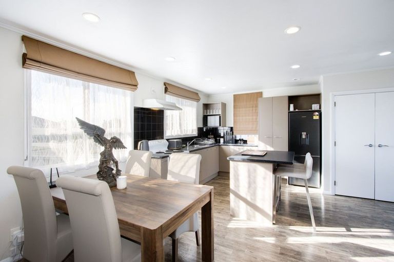 Photo of property in 8 Curling Crescent, Onekawa, Napier, 4110