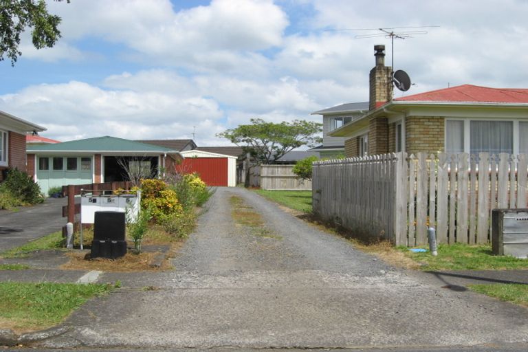 Photo of property in 5b Landscape Road, Pukekohe, 2120