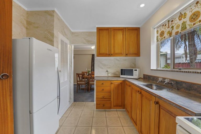 Photo of property in 23 Montana Road, Totara Park, Upper Hutt, 5018