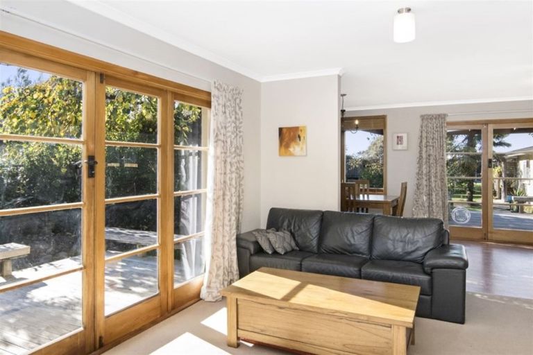 Photo of property in 60 Waimea West Road, Brightwater, 7022