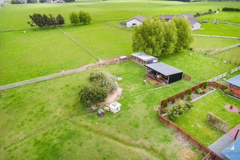 Photo of property in 339 Stoney Creek Road, Kelvin Grove, Palmerston North, 4470