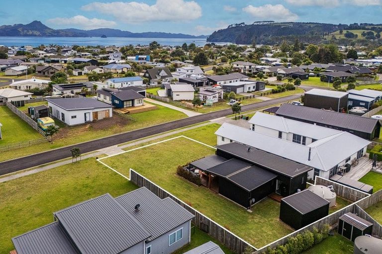 Photo of property in 5 Navigation Drive, Cooks Beach, Whitianga, 3591