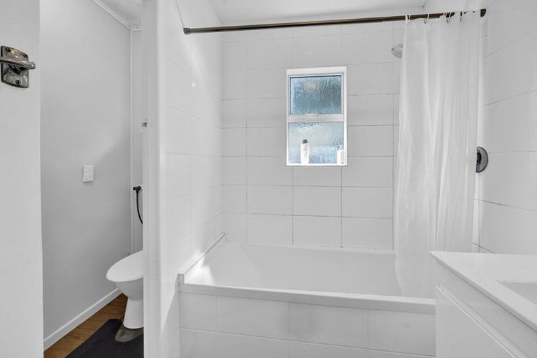 Photo of property in 3 Elizabeth Place, Ferndale, New Plymouth, 4310