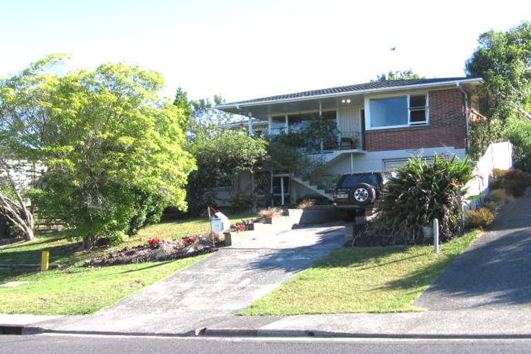 Photo of property in 27 Sealy Road, Torbay, Auckland, 0630