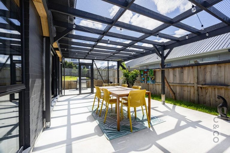 Photo of property in 6 Pukemarino Road, Waimauku, 0812