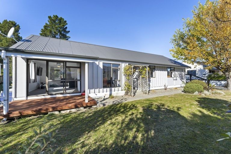 Photo of property in 19 Linrosa Place, Cromwell, 9310