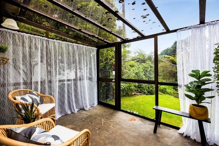 Photo of property in 15 Wrantage Street, Westown, New Plymouth, 4310