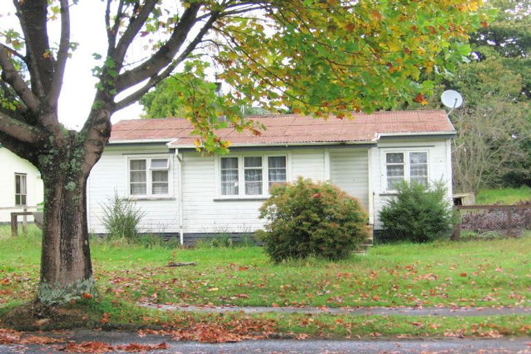 Photo of property in 15 Tay Street, Tokoroa, 3420