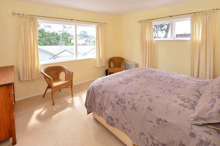Photo of property in 87 Park Rise, Campbells Bay, Auckland, 0630
