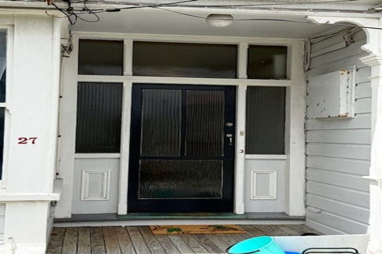 Photo of property in 1/27 Brougham Street, Mount Victoria, Wellington, 6011