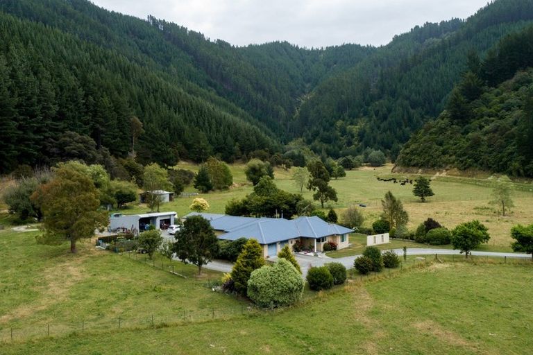 Photo of property in 2381 State Highway 6, Okaramio, Havelock, 7178