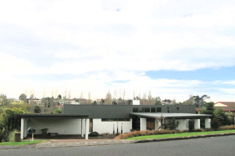 Photo of property in 75 Sutherland Road, Brookfield, Tauranga, 3110