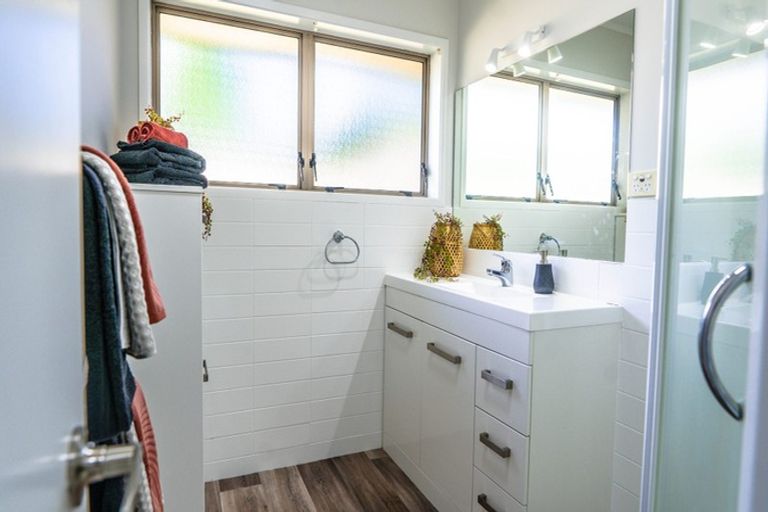 Photo of property in 1/16 Fieldstone Court, Northpark, Auckland, 2013