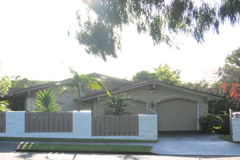 Photo of property in 211 Fisher Parade, Farm Cove, Auckland, 2012