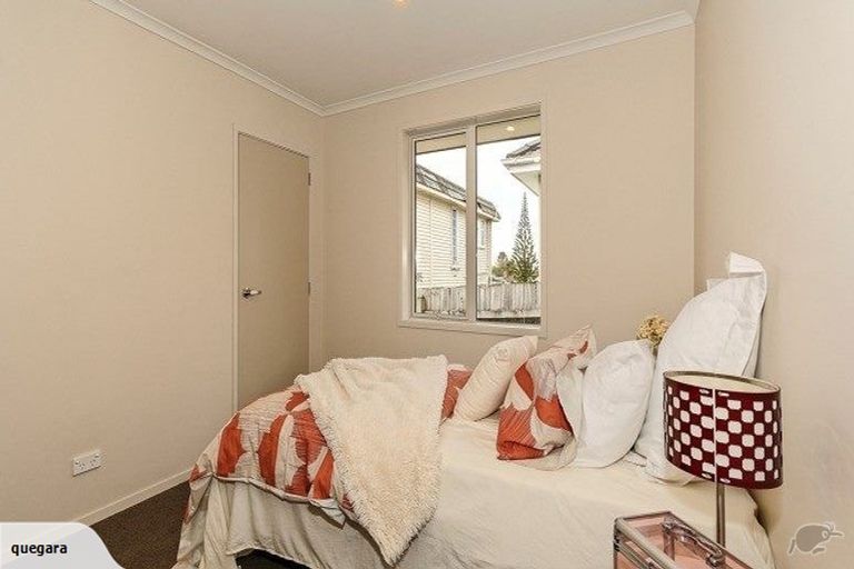 Photo of property in 19 Anna Lane, Glen Eden, Auckland, 0602