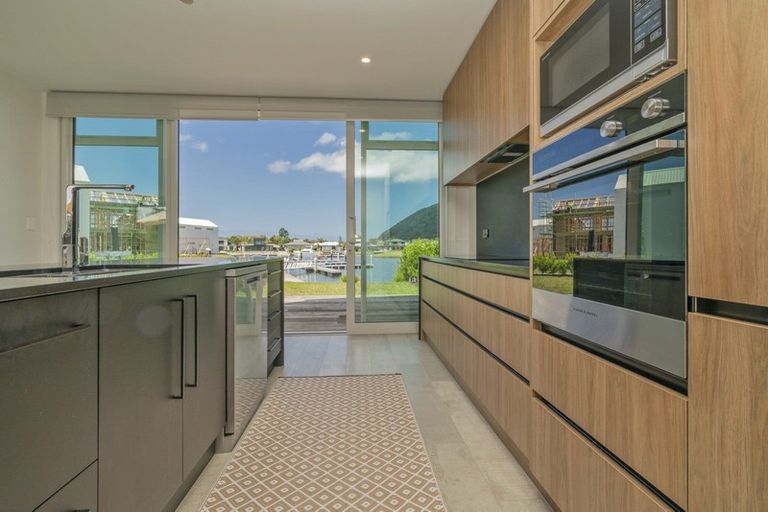 Photo of property in 132 Motu Hei, Pauanui, Hikuai, 3579