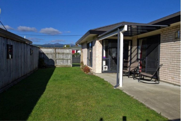 Photo of property in 43 Bowen Street, Levin, 5510