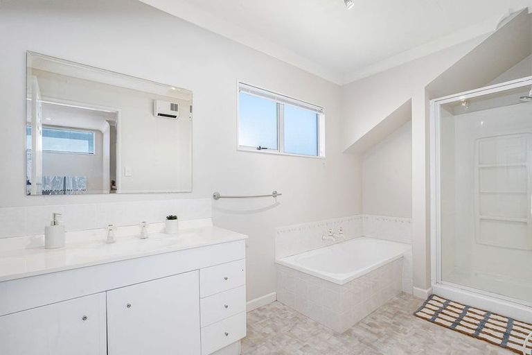 Photo of property in 23 Samwell Drive, Whitby, Porirua, 5024