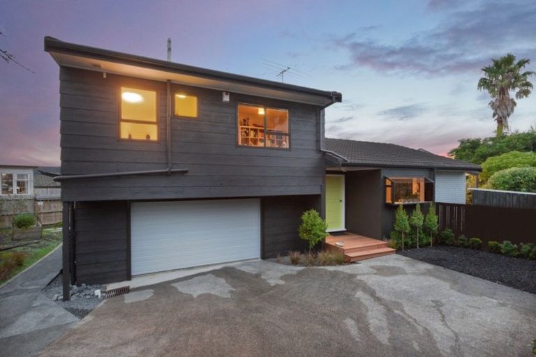 Photo of property in 5a St Michaels Avenue, Point Chevalier, Auckland, 1022