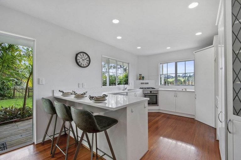 Photo of property in 10/199 Birdwood Road, Massey, Auckland, 0614