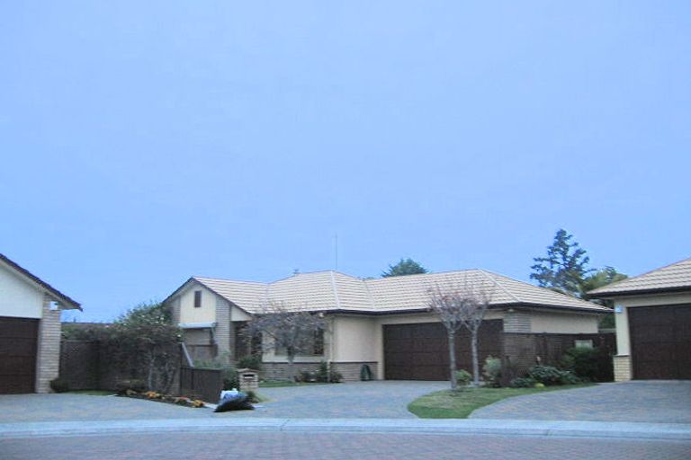 Photo of property in 13 Sloane Place, Taradale, Napier, 4112