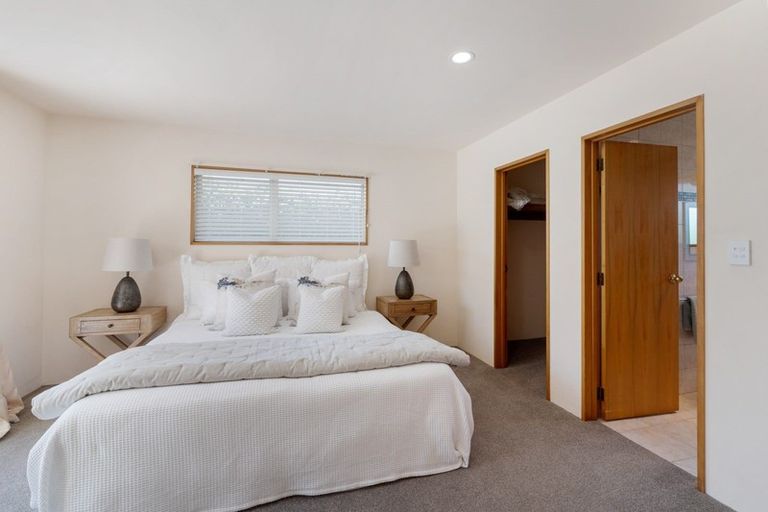 Photo of property in 166 Queenspark Drive, Parklands, Christchurch, 8083