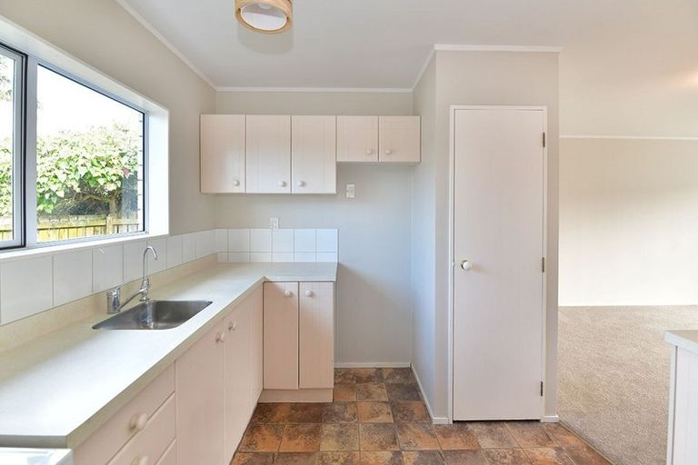 Photo of property in 96c Lakeside Drive, Orewa, 0931