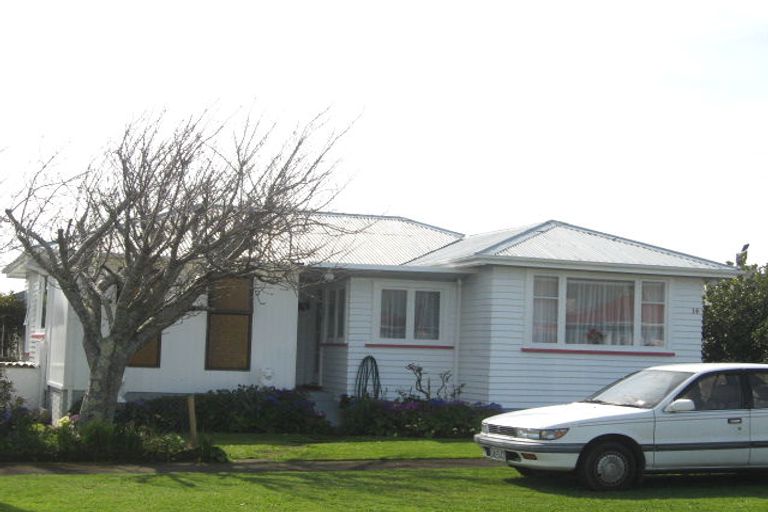 Photo of property in 14 King Street, Waitara, 4320