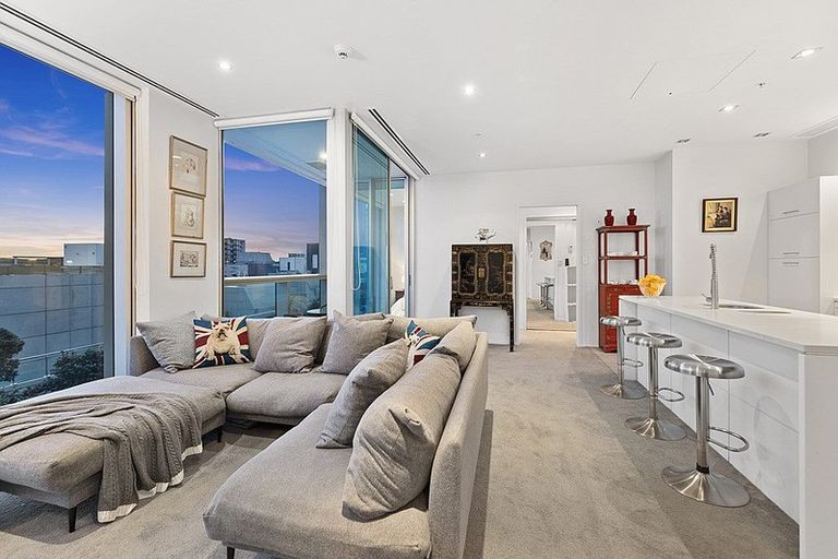 Photo of property in Sentinel Apartments, 505/3 Northcroft Street, Takapuna, Auckland, 0622