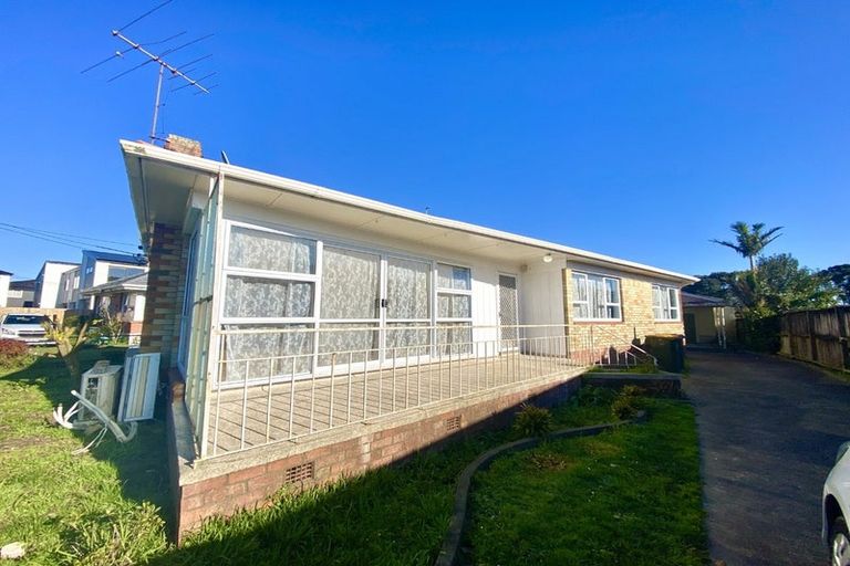 Photo of property in 15 Mcdonald Road, Papatoetoe, Auckland, 2025