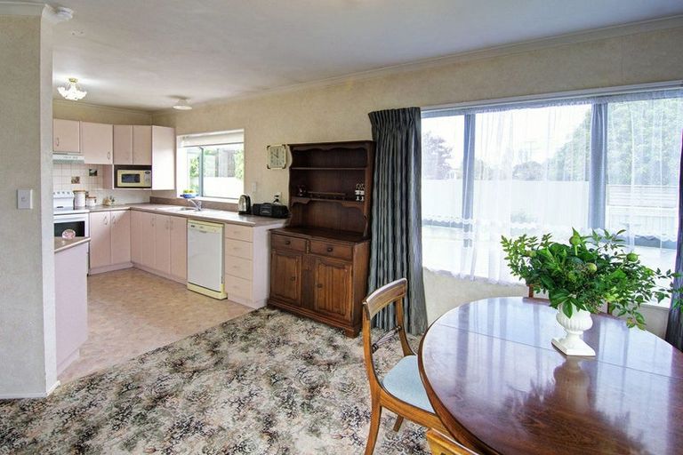 Photo of property in 228 High Street North, Carterton, 5713