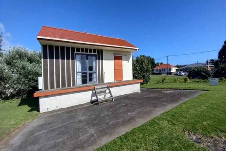 Photo of property in 59 Domett Street, Opunake, 4616