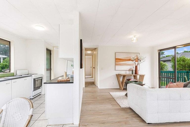 Photo of property in 25 Pinotage Place, Huapai, Kumeu, 0810