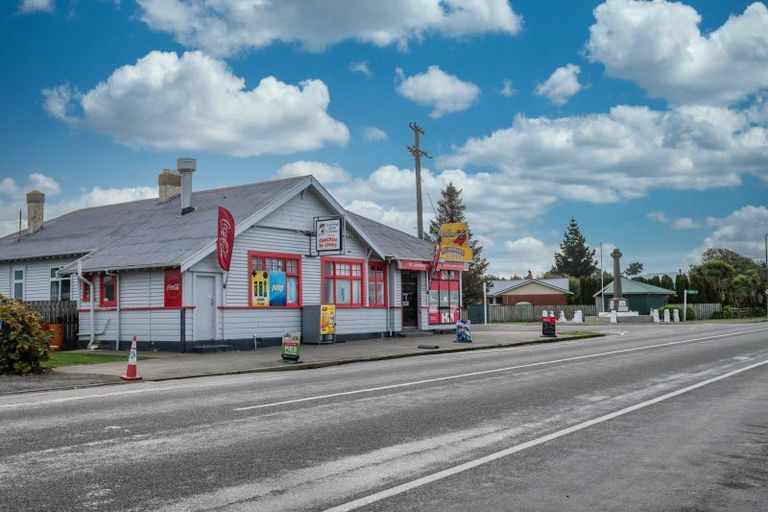 Photo of property in 32 Waimate Highway, Makikihi, Waimate, 7978