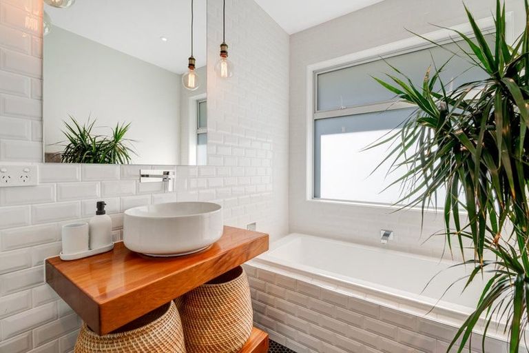 Photo of property in 40 Colonial Drive, Silverdale, 0932