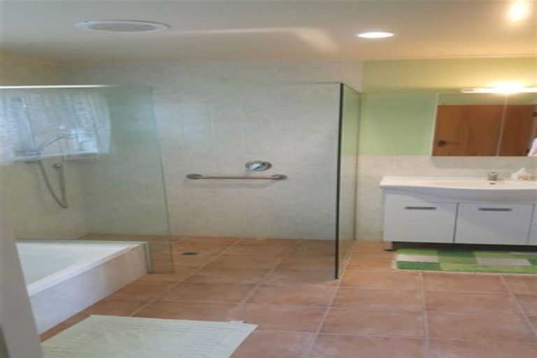 Photo of property in 69 Rhodes Street, Waimate, 7924