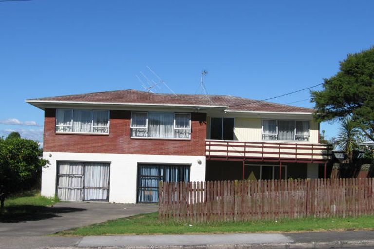 Photo of property in 23 Hepburn Road, Glendene, Auckland, 0602