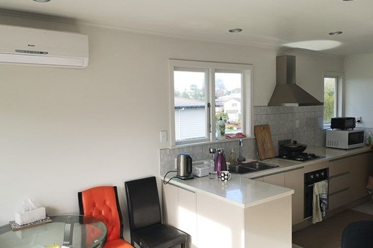 Photo of property in 70 Glendene Avenue, Glendene, Auckland, 0602