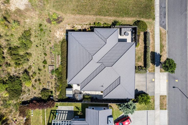 Photo of property in 34 Margaret Shields Avenue, Aotea, Porirua, 5024