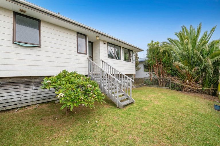 Photo of property in 27 Rakino Avenue, Manly, Whangaparaoa, 0930