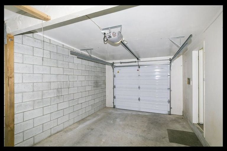 Photo of property in 16b Govind Grove, Ngaio, Wellington, 6035