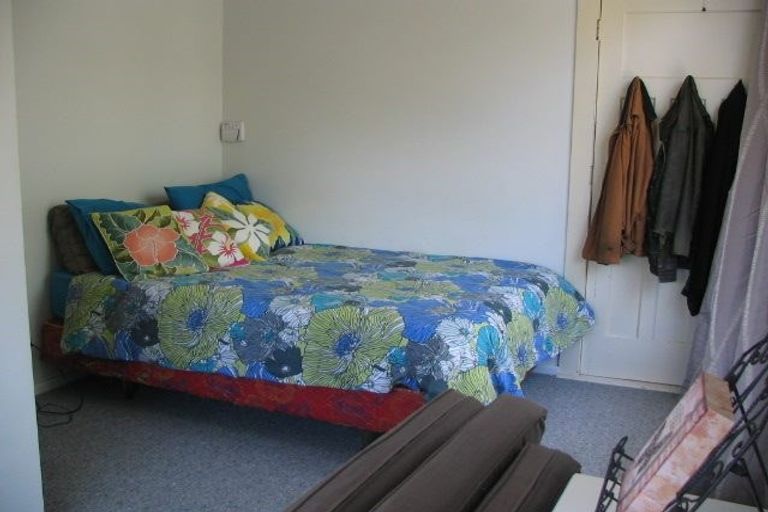 Photo of property in 1/12 Northumberland Avenue, Belmont, Auckland, 0622