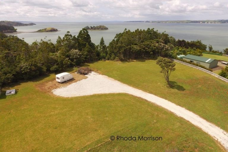 Photo of property in 14 Te Wairoa Lane, Tinopai, 0593