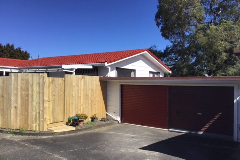 Photo of property in 2/5 Nelson Avenue, Northcote Point, Auckland, 0627