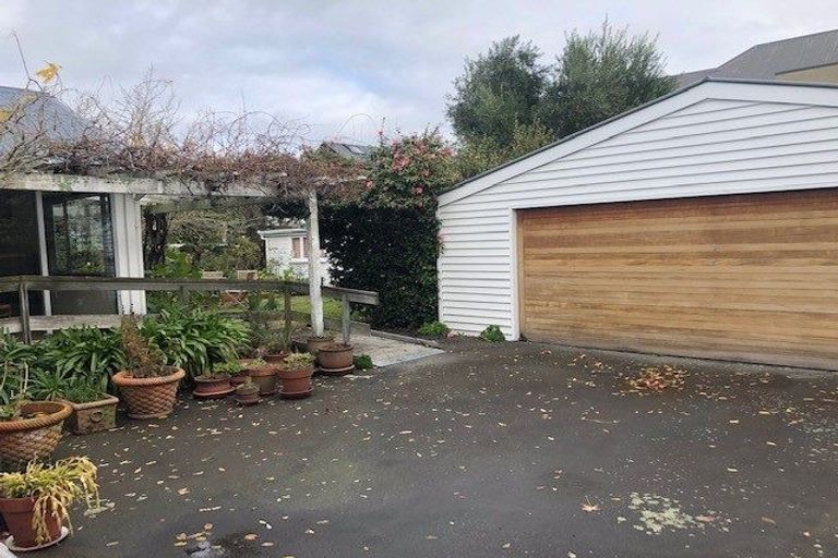 Photo of property in 11 Clissold Street, Merivale, Christchurch, 8014