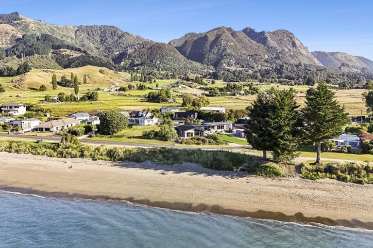 Photo of property in 41 Selwyn Street, Pohara, Takaka, 7183
