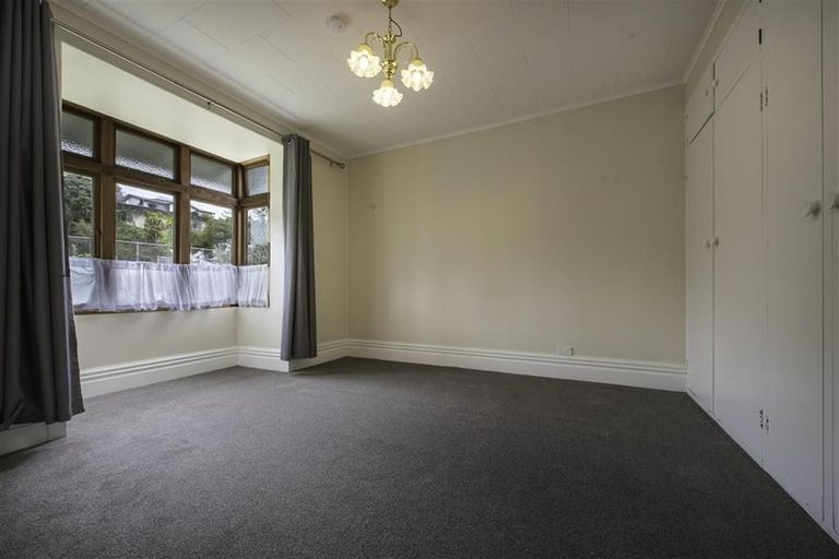 Photo of property in 10 Coote Road, Bluff Hill, Napier, 4110