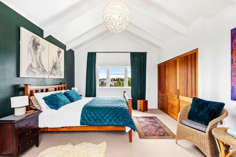 Photo of property in 409 Alexandra Street, Hastings, 4122