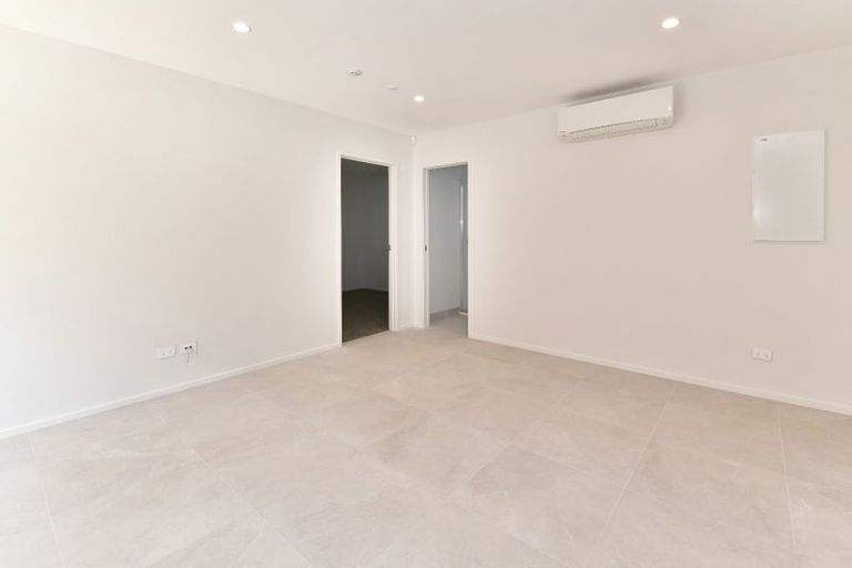 Photo of property in 31 Maraeariki Avenue, Orewa, 0931