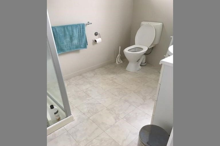 Photo of property in 5/9 South Street, Papakura, 2110